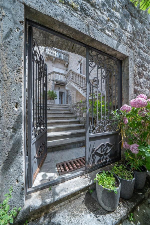 Villa Burovic Perast Exteriér fotografie